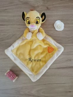 Disney Le Roi Lion Doudou Simba Jaune Beige Orange 25 Cm -Peluches Soldes Magasin roi20lion20simba20jaune20beige20orange202520cm 1